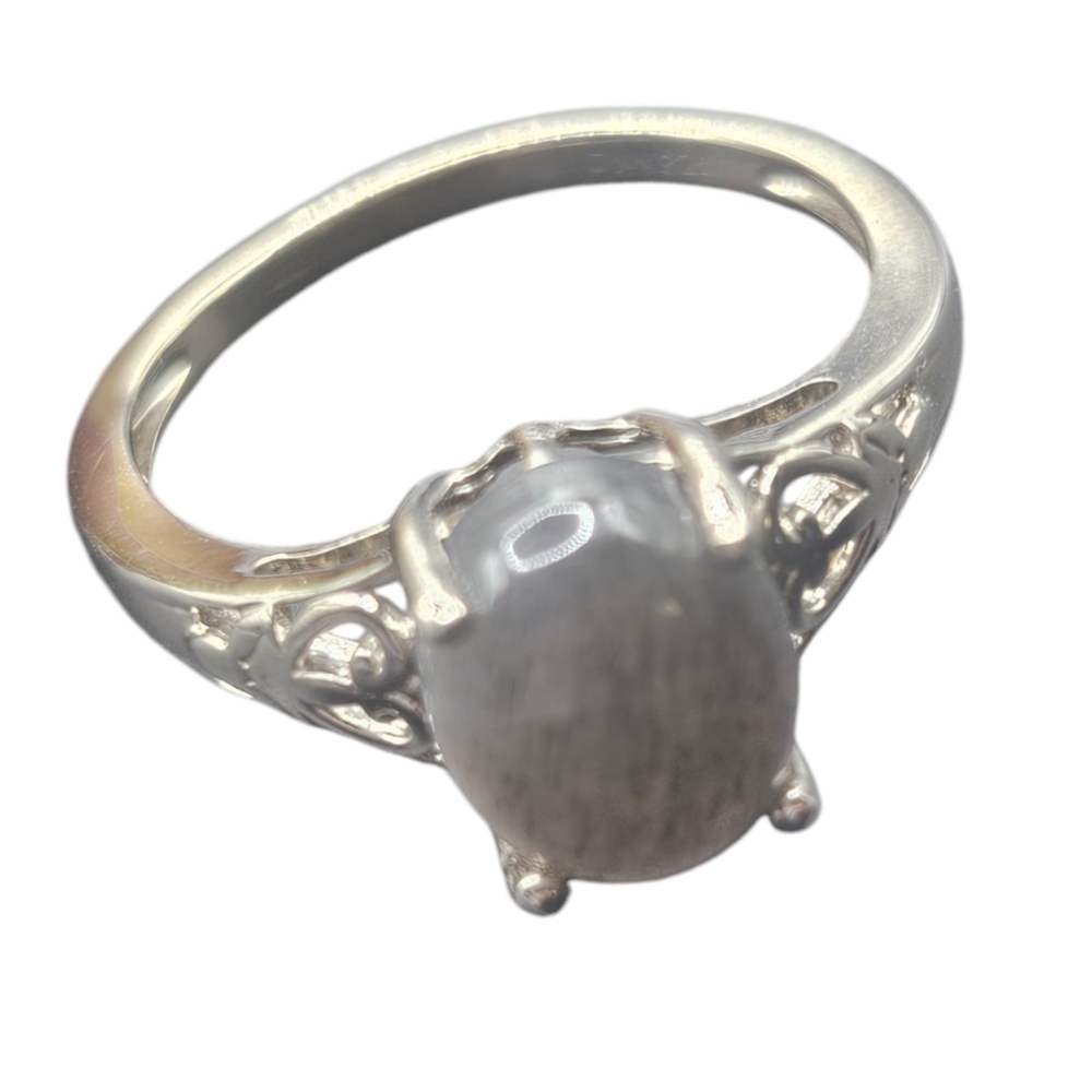 Moonstone Solitaire Ring - Picture 3 of 6